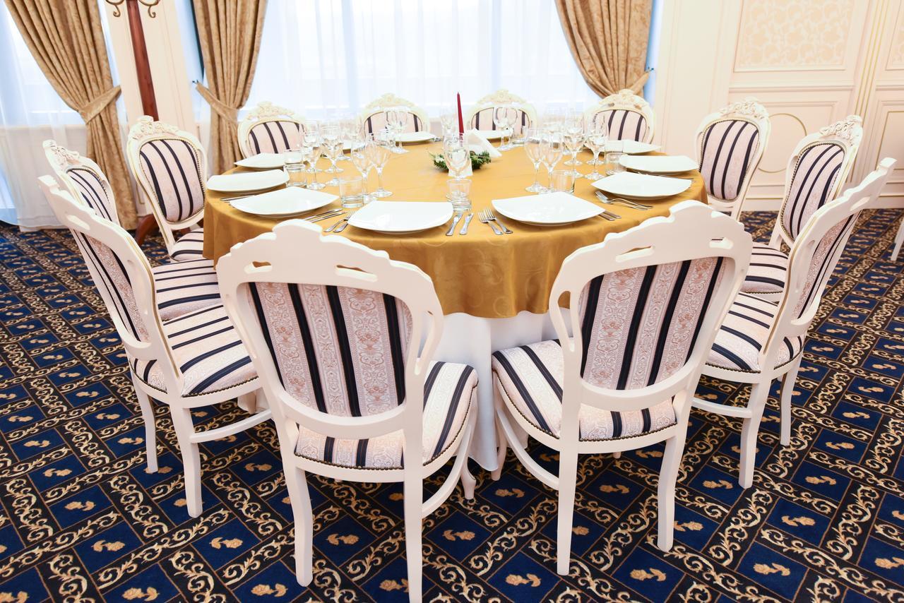 Condor Resort Dulcesti Экстерьер фото